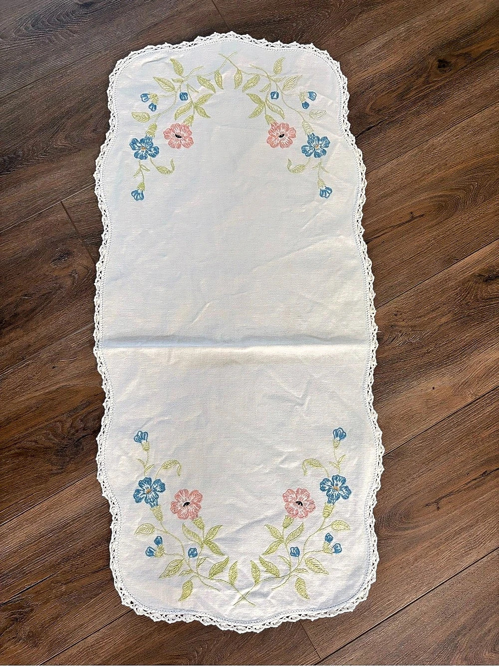 Vintage Embroidered Floral Table Runner Dresser Scarf Floral Leaf - Lace Trim